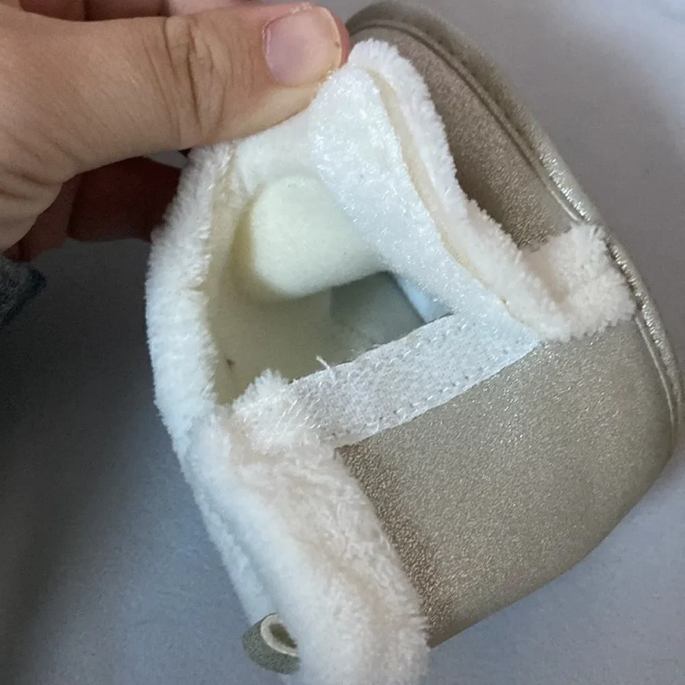 NWOT carters sparkly booties 3-6M